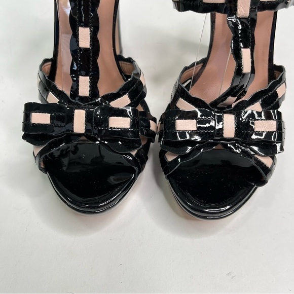 NEW RED Valentino Black Patent Leather Blush Pink Bow Strappy Sexy Heels Sandals - Picture 2 of 13